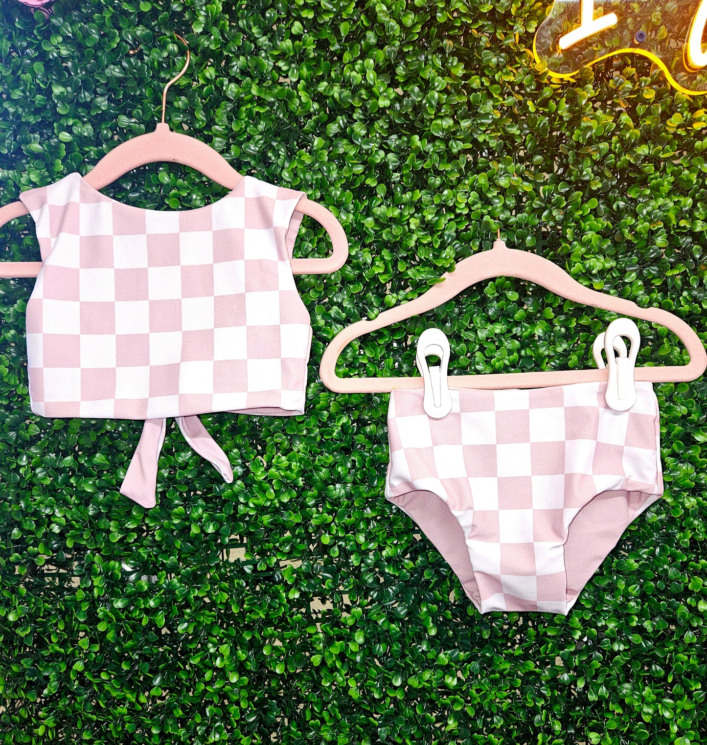 Checkered Swimmie