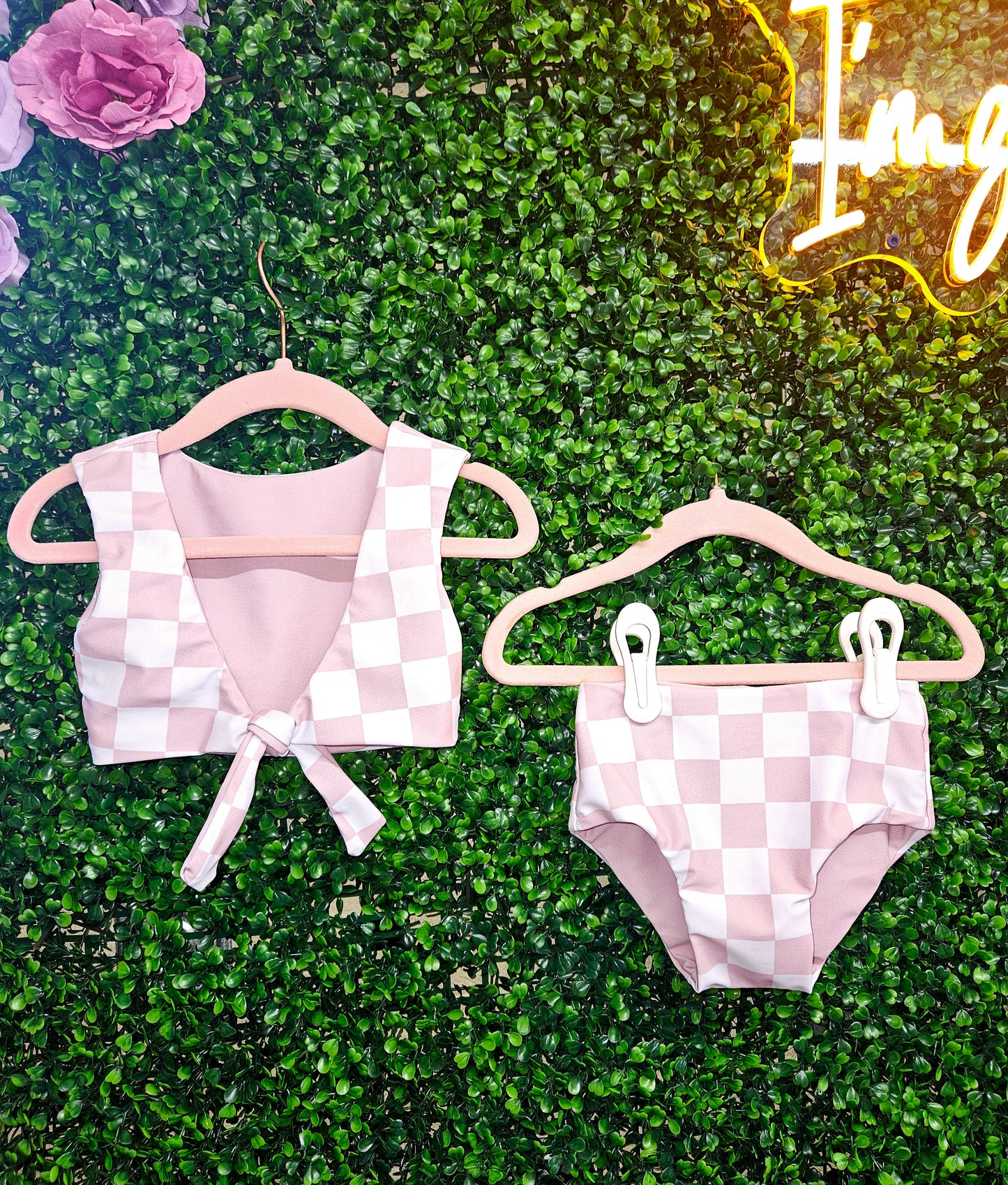 Checkered Swimmie