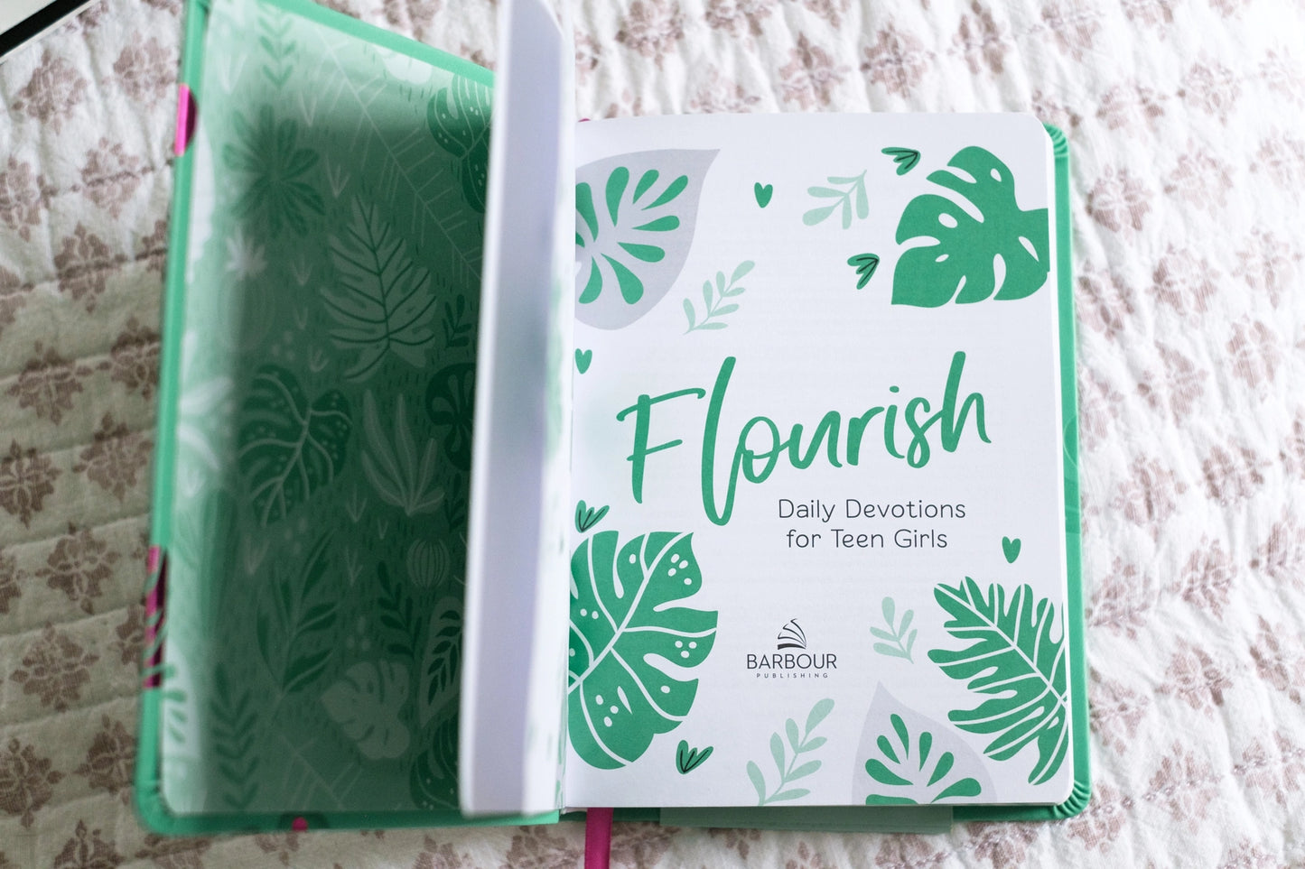 Flourish-Daily Devotional for teen girls