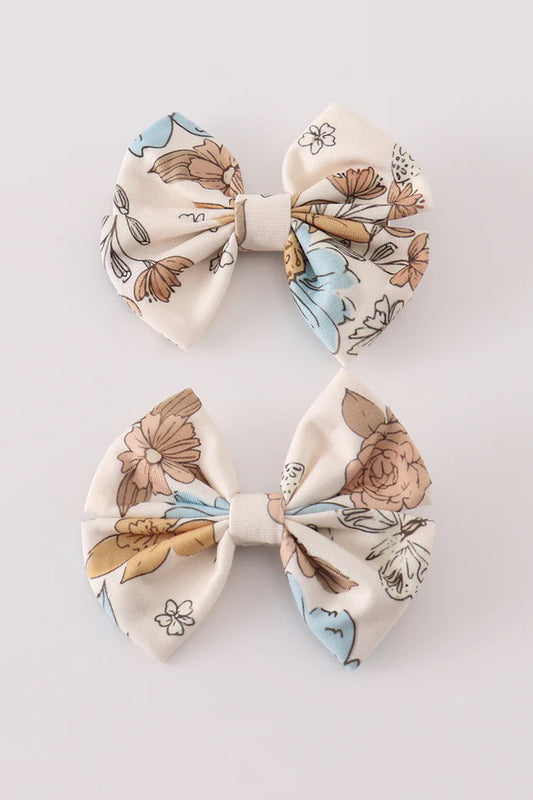 Neutral Floral Piggies
