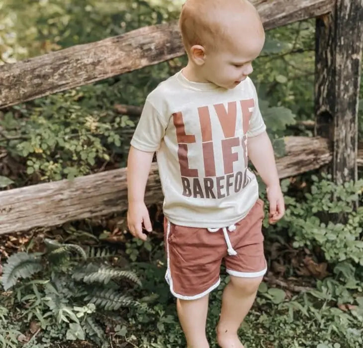 Barefoot tee