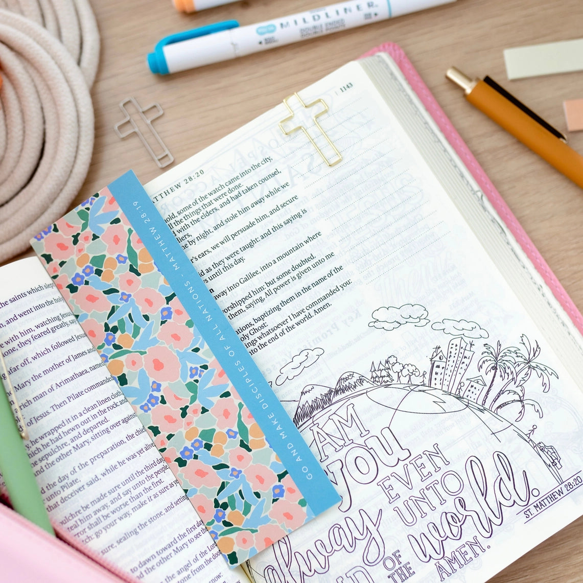 Ryan&Rose Bookmark+Cross Paper Clips