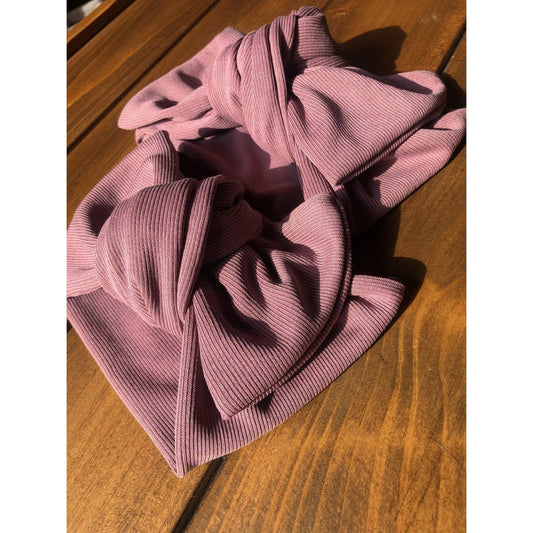Knitted bows
