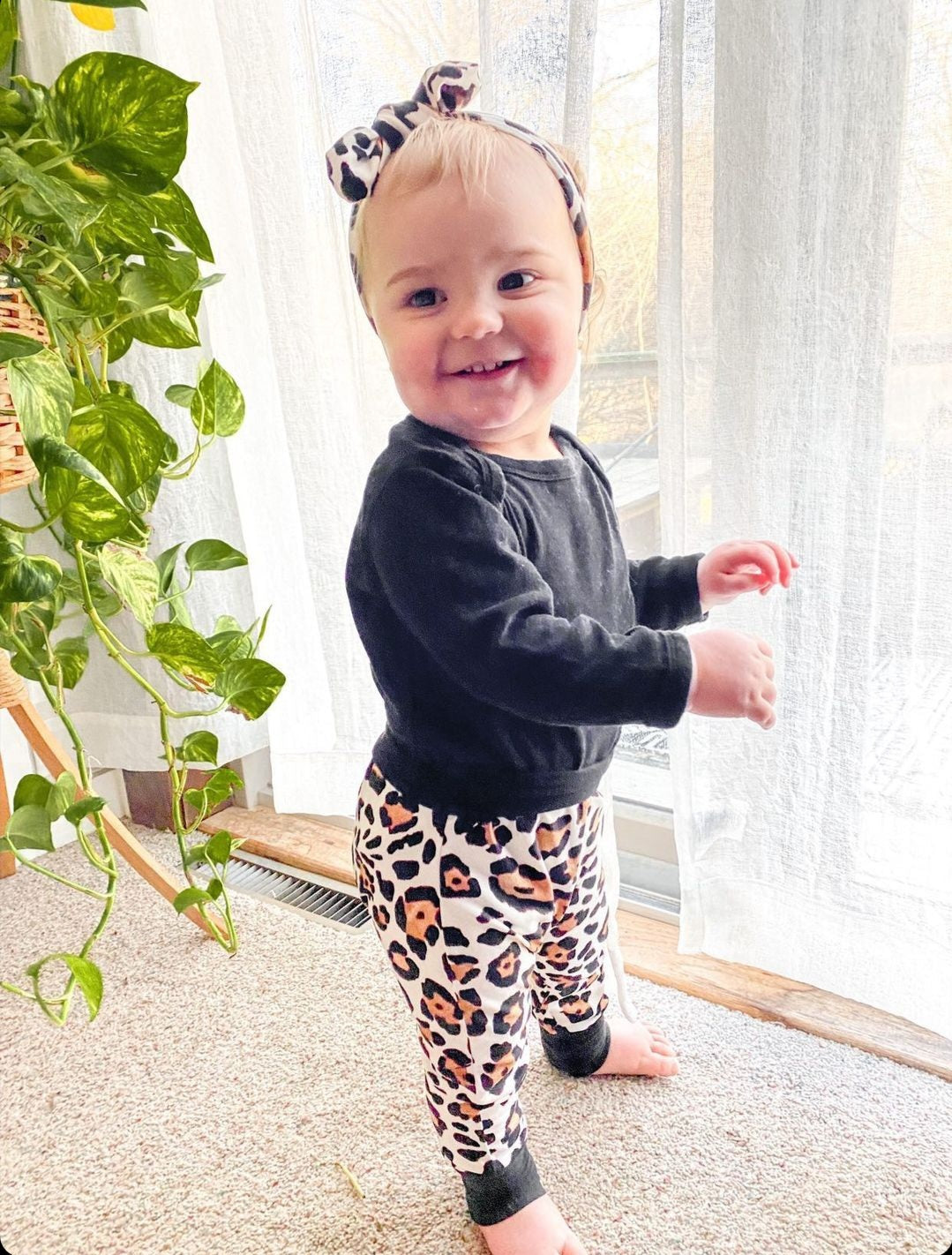 Cheetah knot bow headband