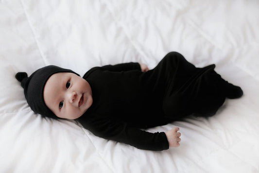 Black Ribbed Knotted Gown and Hat